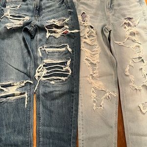 Amazing deal New worn once 2pairs American Eagle jeans size 000. Style mom-jeans